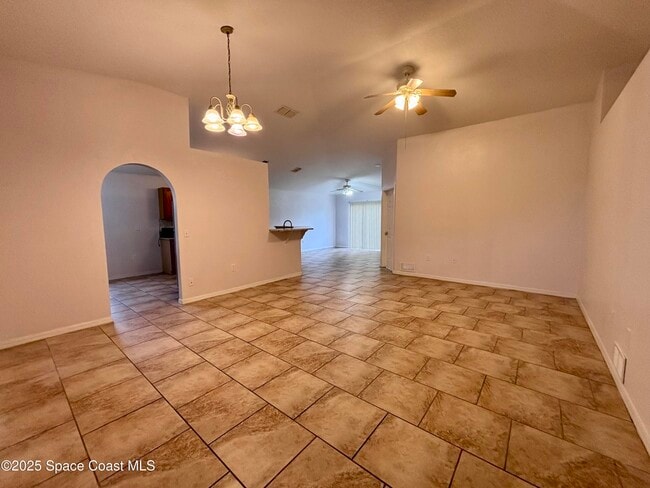 Photo - 1064 Helena Ave NW