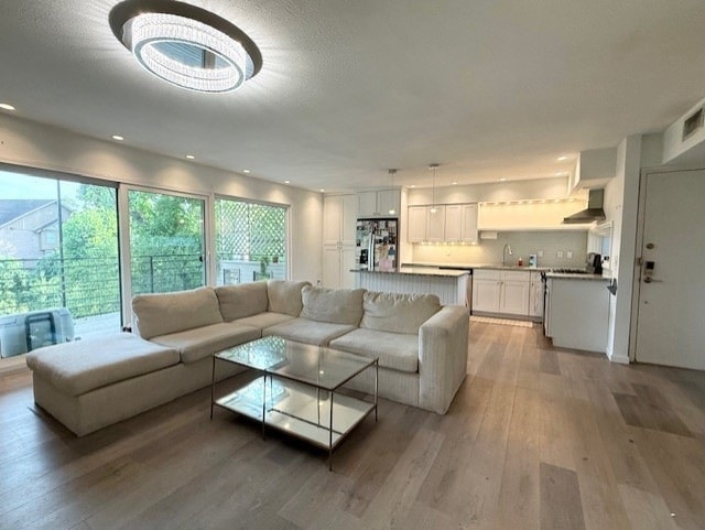 Photo - 8211 Katy Fwy Unidad 3