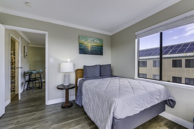 San Leandro Senior Living