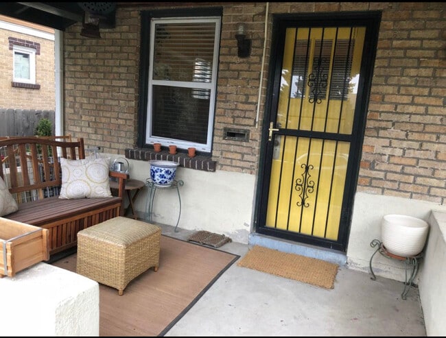 Photo - 2621 N Columbine St Unit 2623