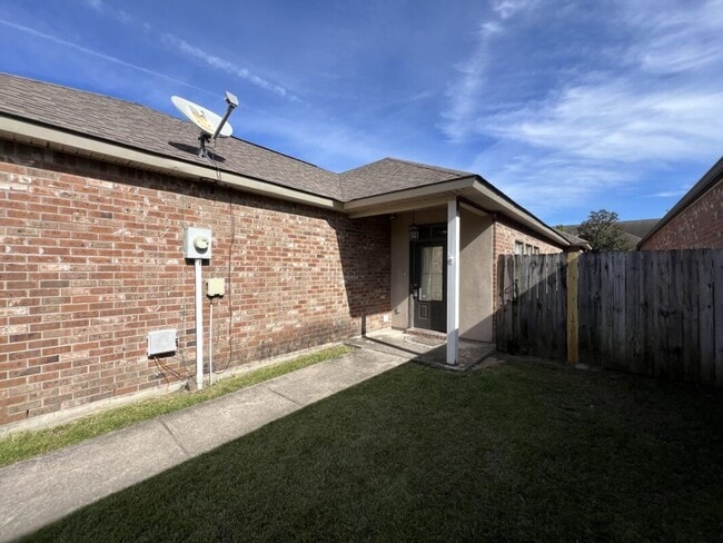 Photo - Charming 3-bedroom 2-bathroom in South Burbank Neighborhood!