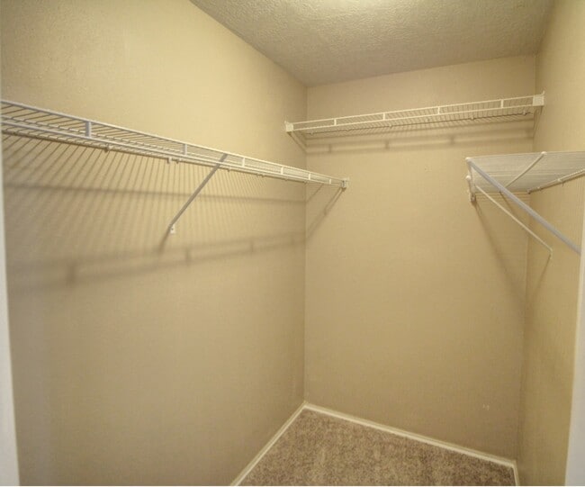 Photo - 1430 Hade Falls Ln