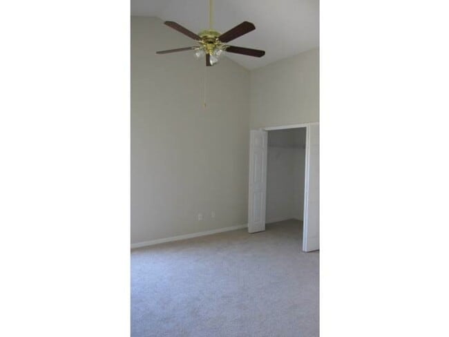 Photo - 558 Brayton Ln
