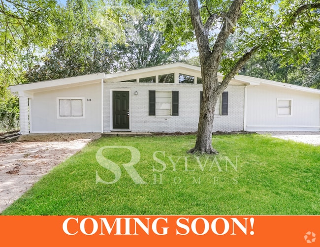 Building Photo - Spacious one-level living Rental
