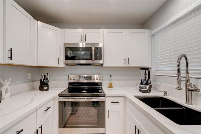 Photo - Gorgeous, Fully Remodeled 1 Bed - 1 Bath in Gated Community, Close to All! Unit 28