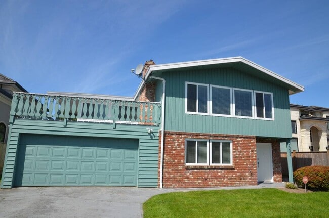 Building Photo - 7251 Parry St