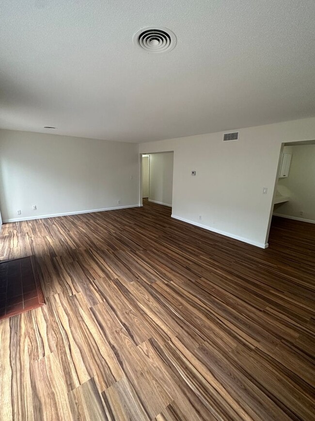 Photo - 2BD/2BA Condo located in Germantown! Unit 3