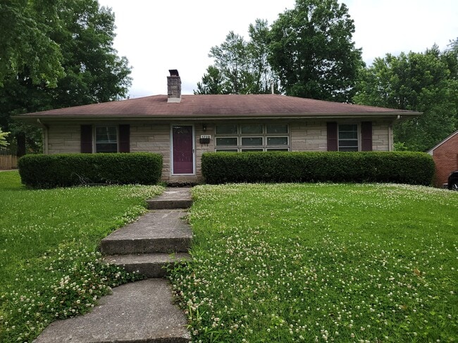 1728 Shenandoah Dr
