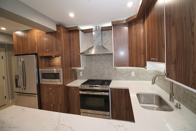 Photo - 21 65th St Unit 1