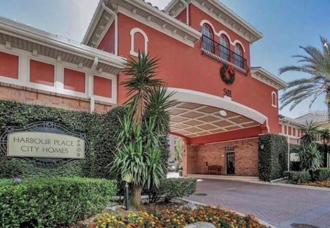 Building Photo - 501 Knights Run Ave Unit 2215