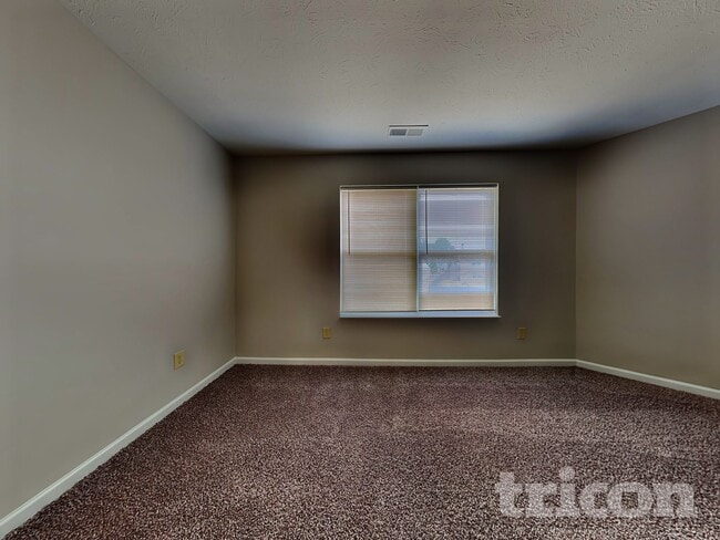 Photo - 2421 Ross Common Ct