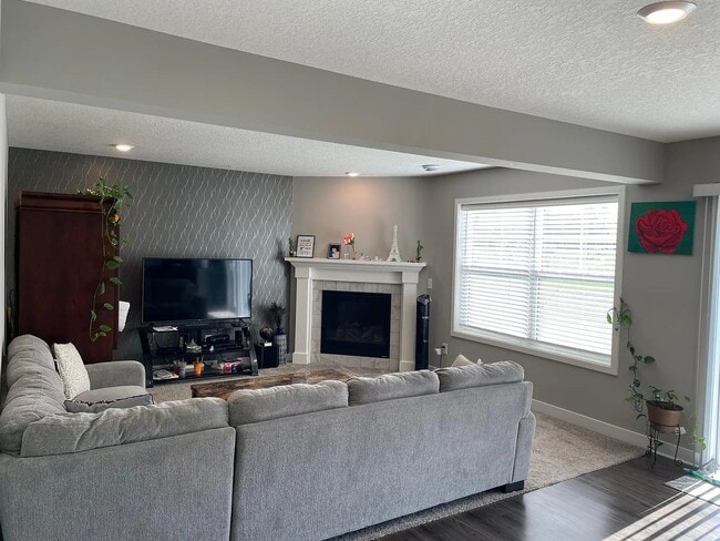 Photo - Awesome woodbury townhouse available!