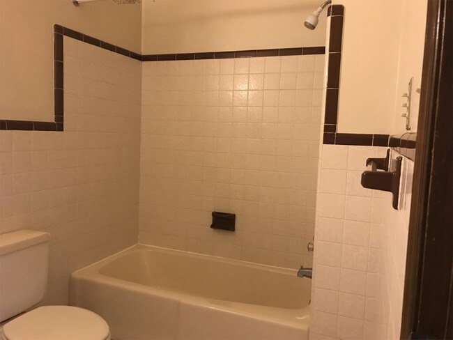 Photo - 21722 Great Mills Rd Unit Apt. F