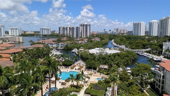 Building Photo - 2000 Island Blvd Unit 1404