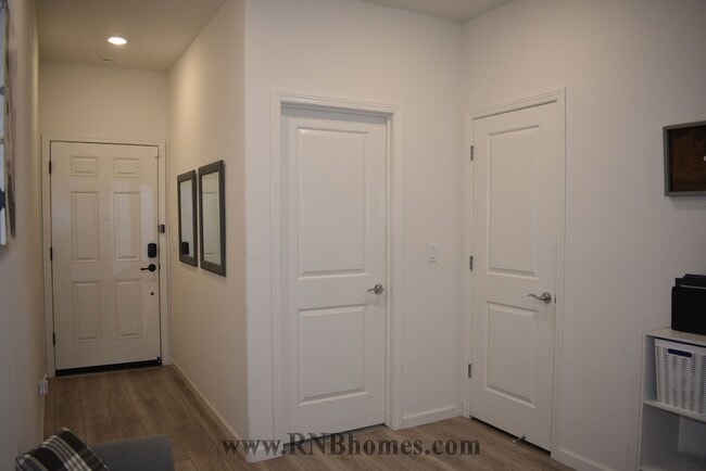 Photo - 1048 Merrimack St