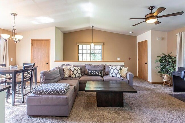 Photo - 7305 98th Ave