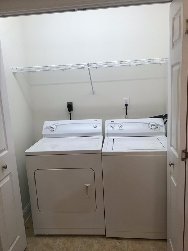 Photo - 205 Capital St