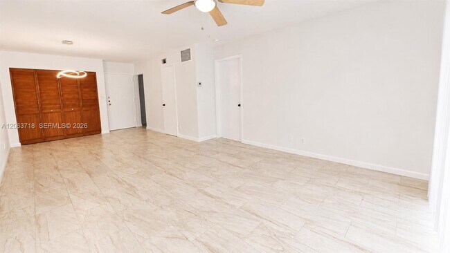 Photo - 3101 Oakland Shores Dr Unit H203