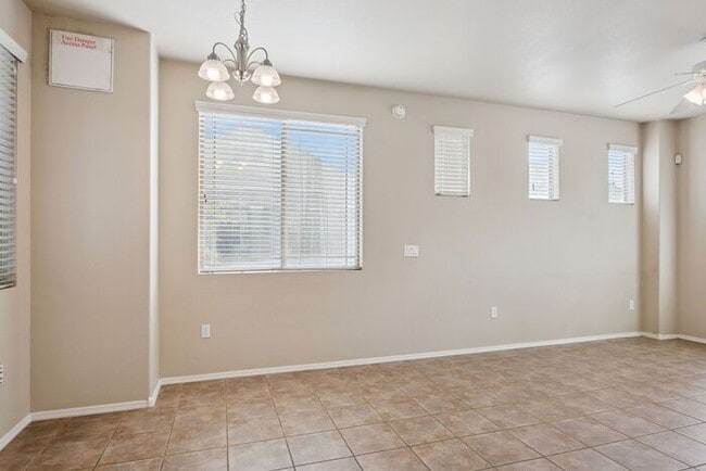 Photo - 2401 E Rio Salado Pkwy