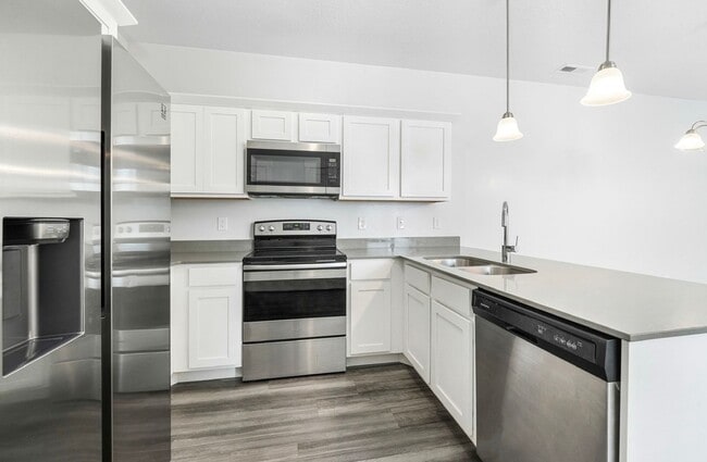 Photo - 467 N 360 W