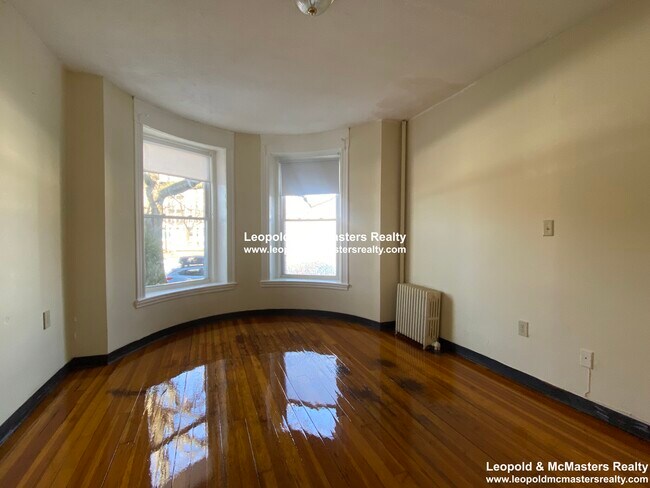 Photo - 1114 Commonwealth Ave