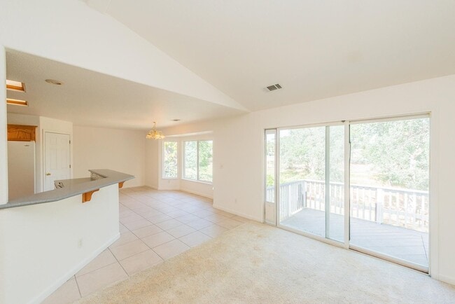 Photo - 188 Woodcliff Dr