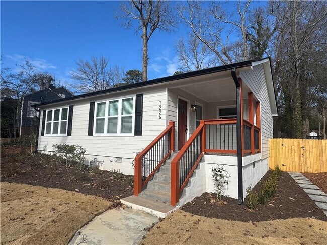 Photo - 1226 Beechview Dr SE