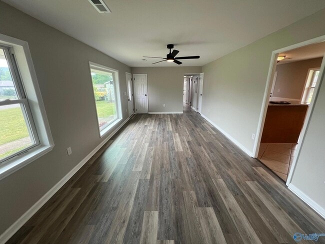 Photo - 2211 Penhall Dr NE
