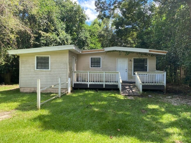 Building Photo - 1509 Mayhew St Unit 1509 Mayhew Street