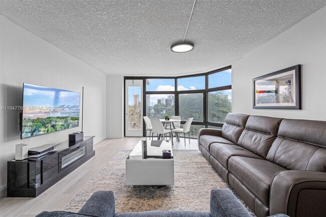 Photo - 3375 N Country Club Dr Unit 304