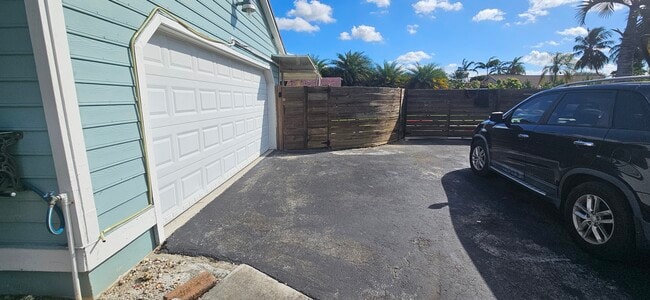 Photo - 15030 SW 155th Ter Unit 2