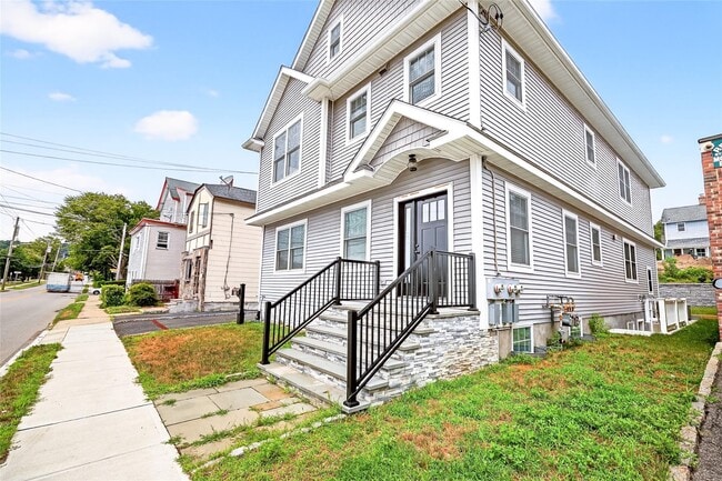 Building Photo - 91 Marble Ave Unit 2 Rental