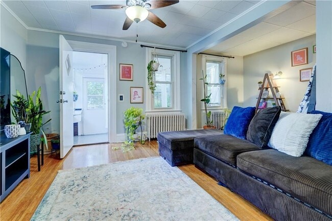 Photo - 284 Benton St