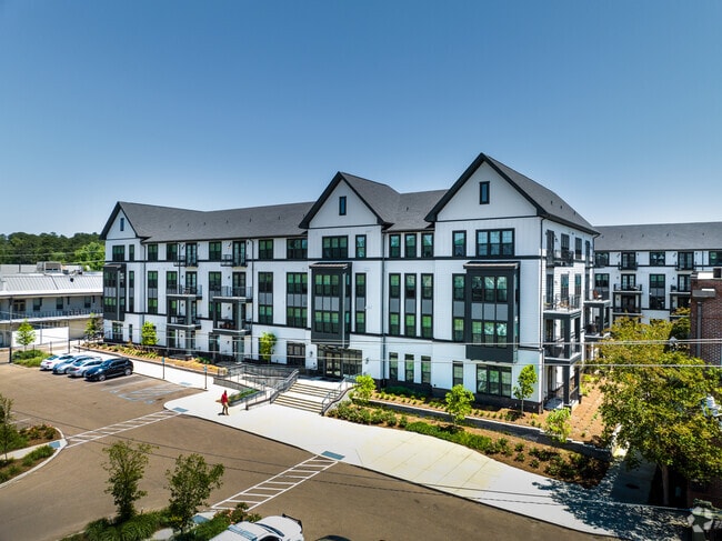 The Quarter House Apartments - The Quarter House Apartments