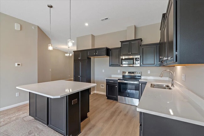 Photo - 610 Foxhill Dr Unit 610