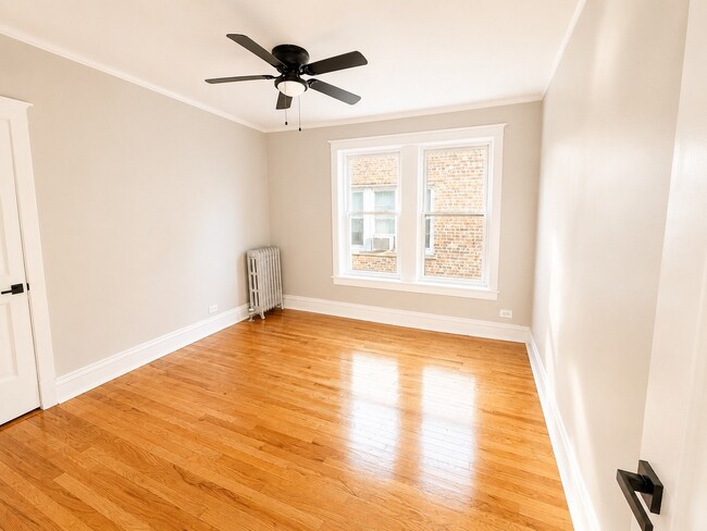 Photo - 6839 S East End Ave Unit 3s