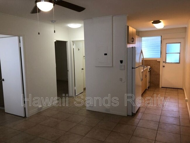 Photo - 720 Birch St