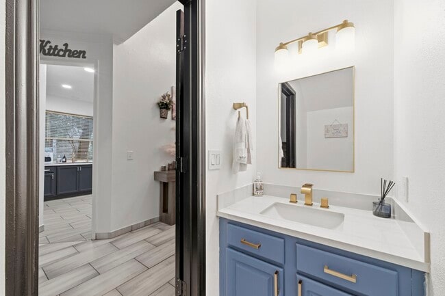 Photo - 34 Firethorn Pl