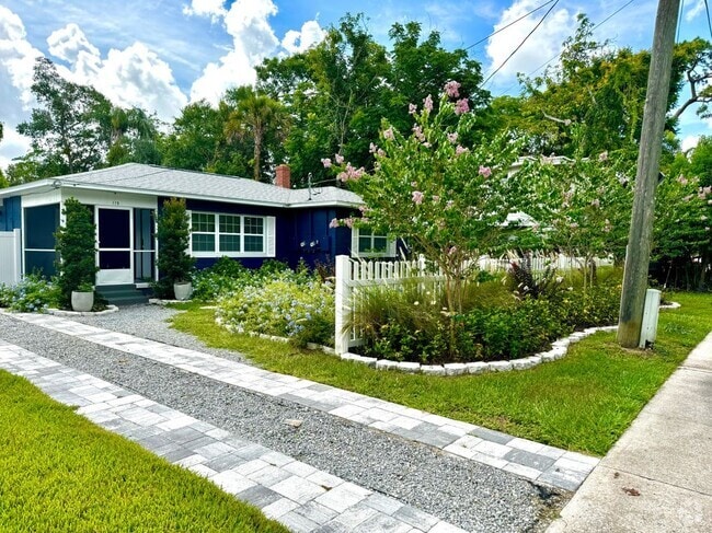 Building Photo - 115 N Hampton Ave Rental