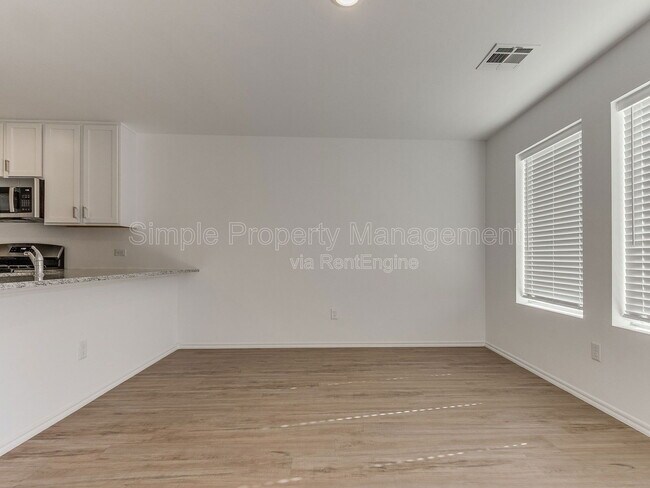 Photo - 1824 Wolford Wy