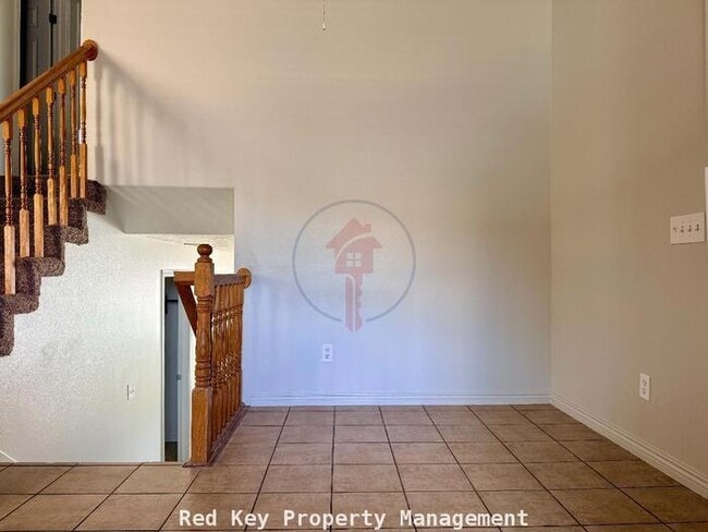 900 W Single Family Home
