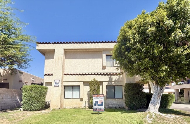 Building Photo - AVAILABLE NOW!! 2 Bedroom 2.5 Bathroom Apartment in Cathedral City! Unit 02