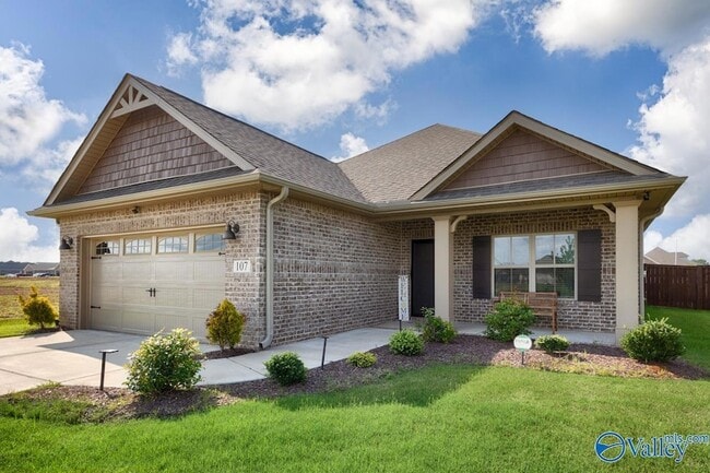 Photo - 107 Havner Dr