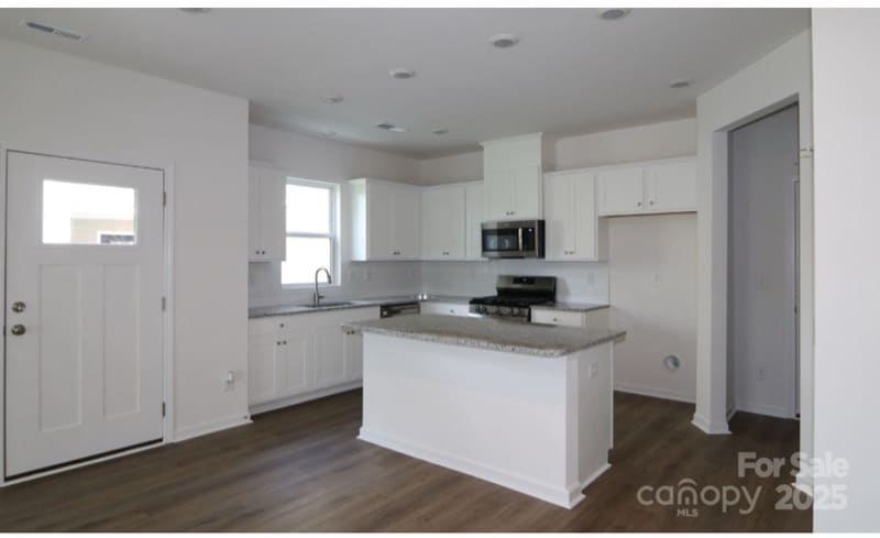 Photo - 1922 Highland Park Dr Townhome