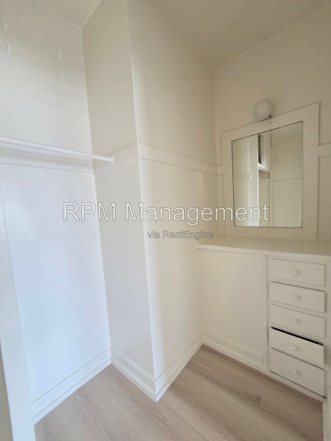 1825 Ivar Ave Unit 304