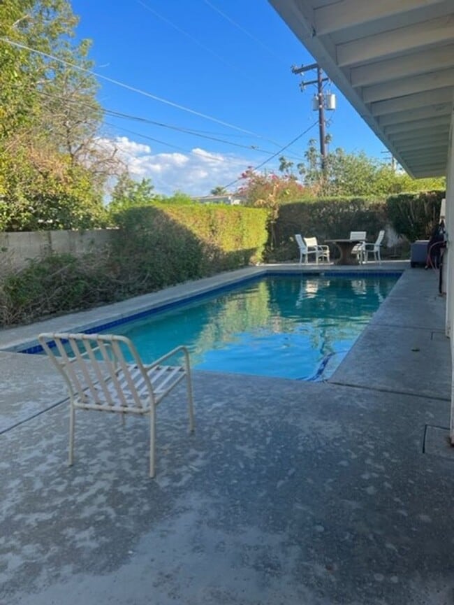 Building Photo - COMING SOON!! 3 Bedroom 2 Bathroom Duplex in Cathedral City! Unit 01