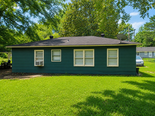 Photo - 2857 Walmar Dr