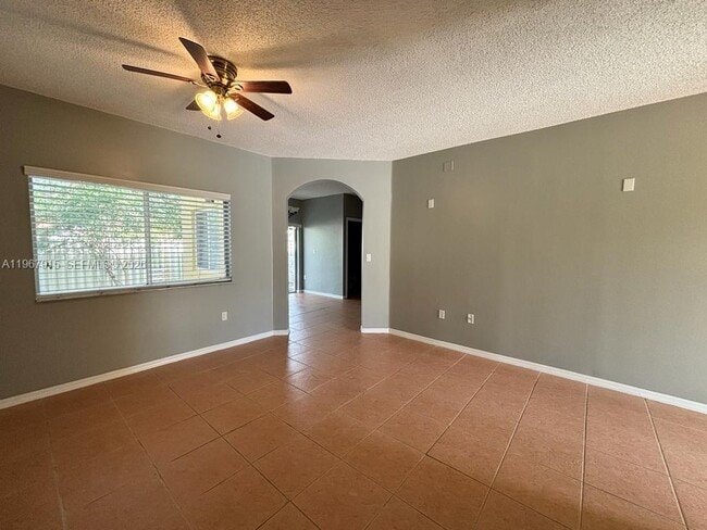 Photo - 10225 SW 20th St