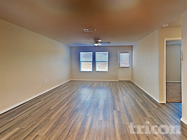 Photo - 1410 Putters Edge