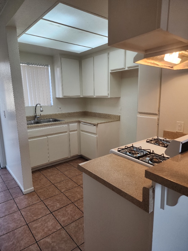 Photo - 633 Broad Ave Unit 27